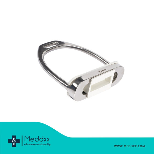 Metallic Oval Stirrup With Nylon Hand Tie